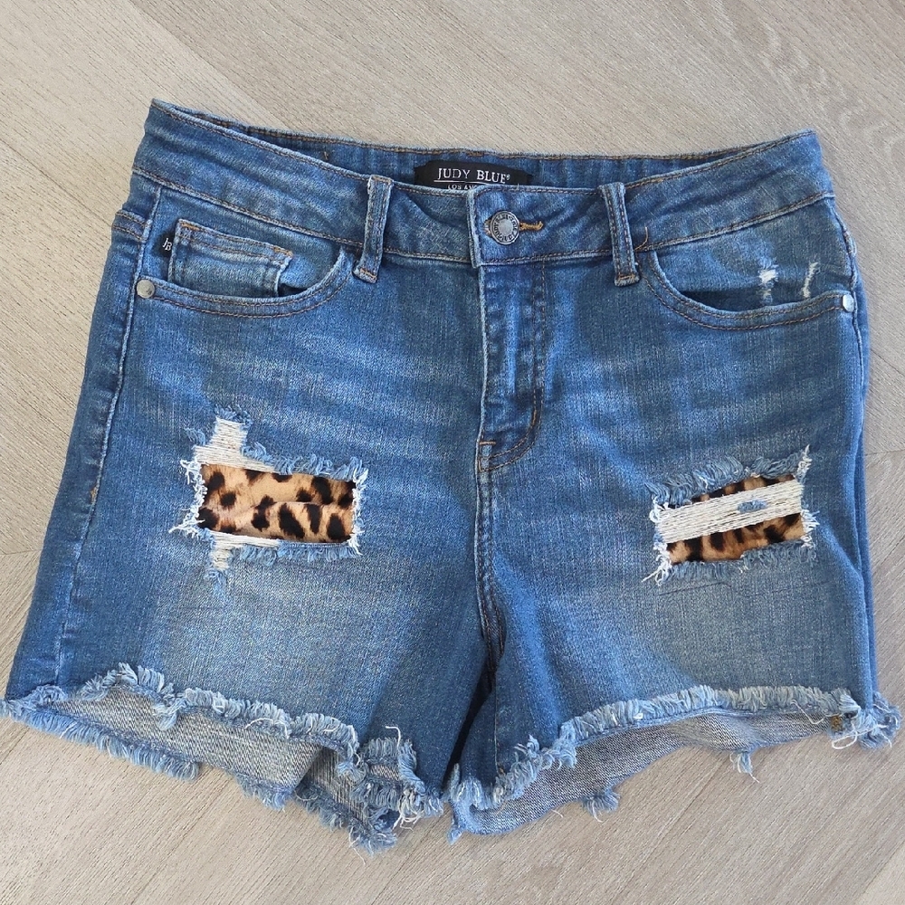 Judy Blue Medium Blue Distressed Denim Shorts with Leopard Accent